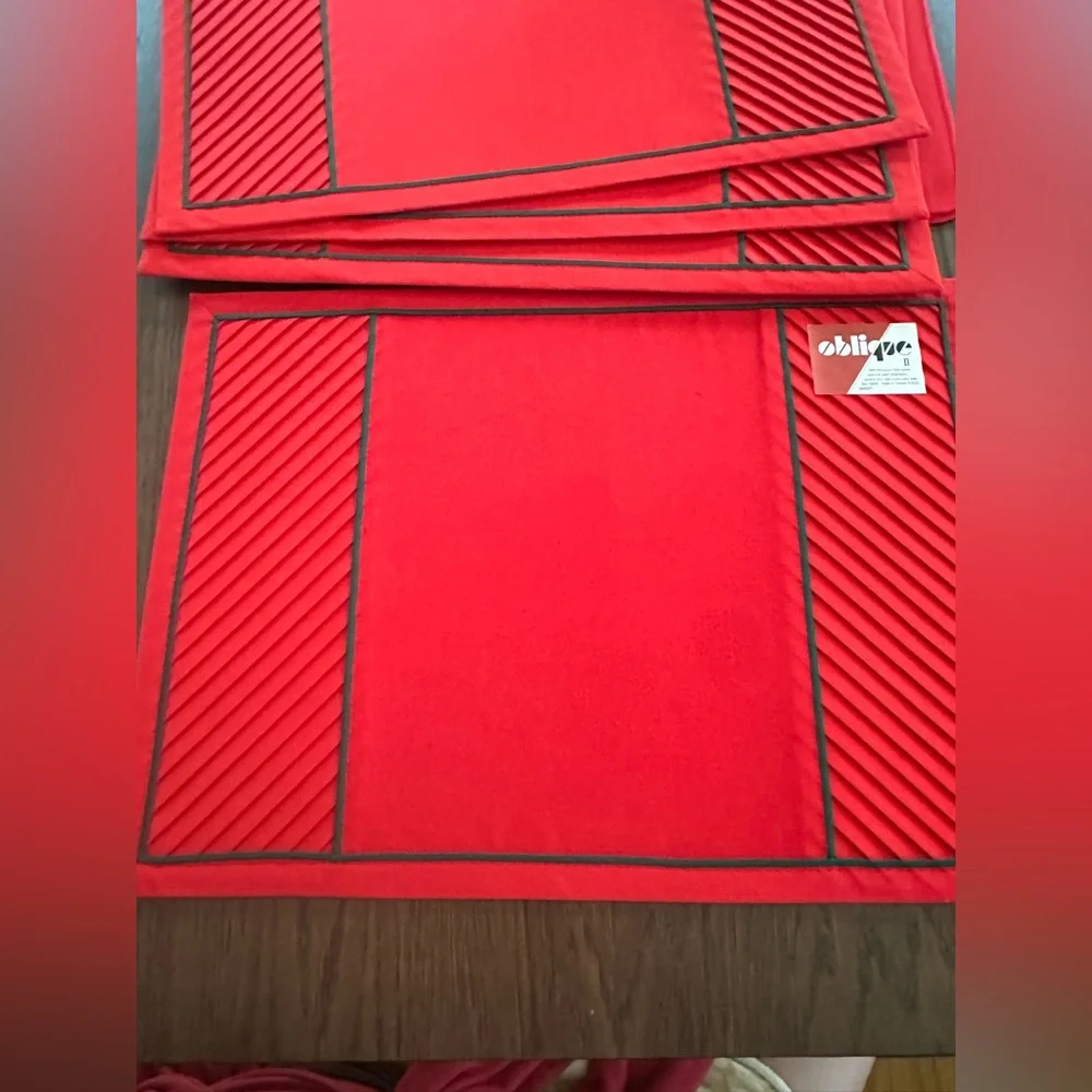 Vintage Oblique Red Green Christmas Quilted Placemats & Linen Napkins 4 ea. MCM